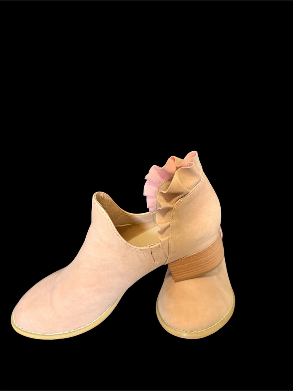 Women's Blush Pink Ruffle Ankle Booties Size 8,5